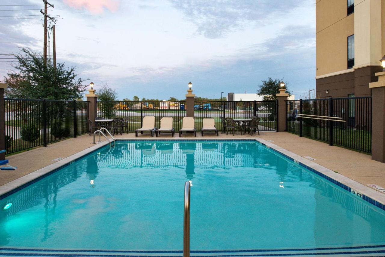 Hampton Inn And Suites Hutto Dış mekan fotoğraf