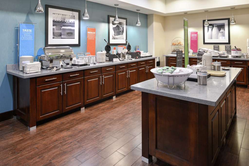 Hampton Inn And Suites Hutto Restoran fotoğraf
